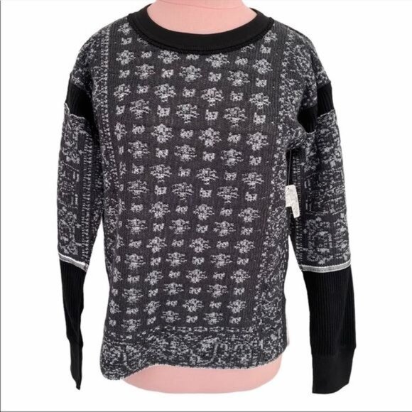 Free People We the Free Printed Sweater Size XS NWT - Picture 2 of 9